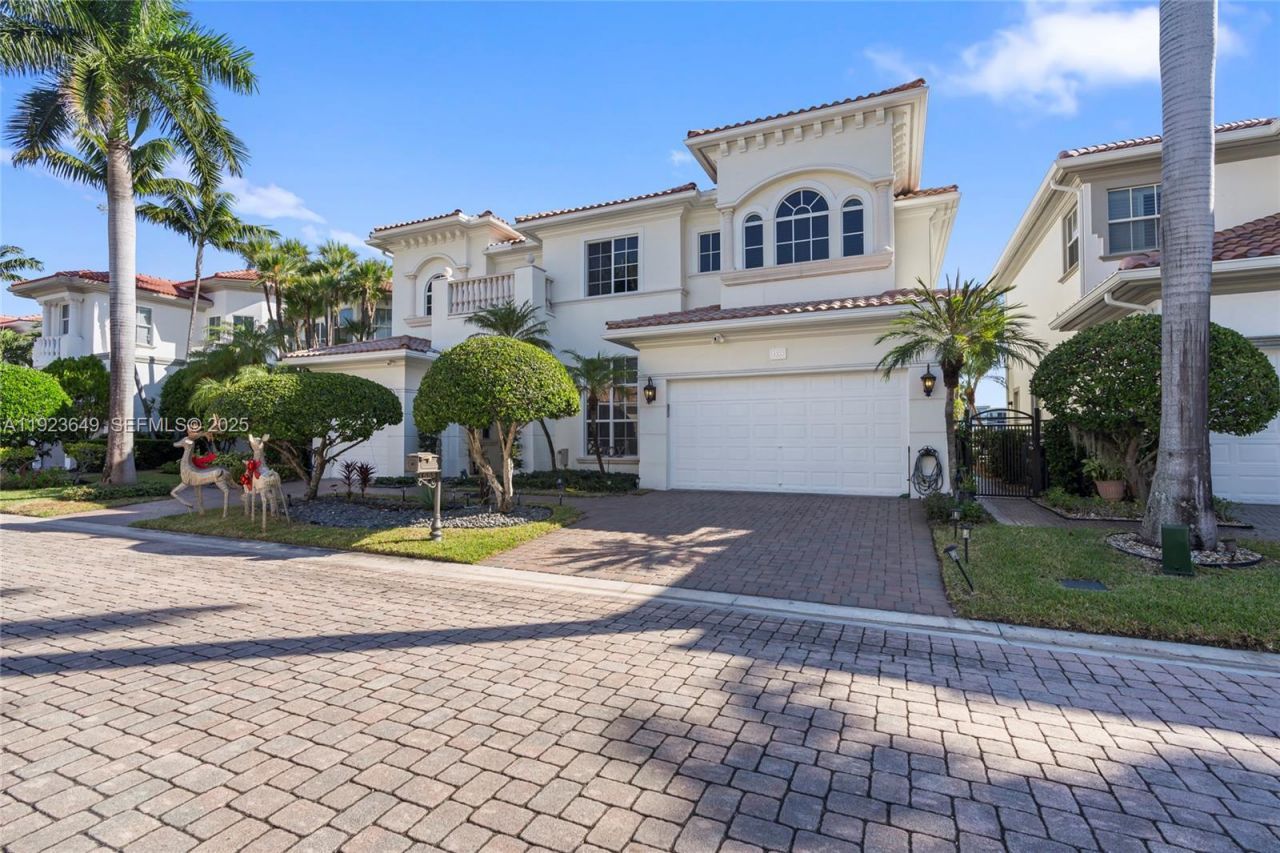 1555 Windjammer Way, Hollywood, FL 33019 Photo