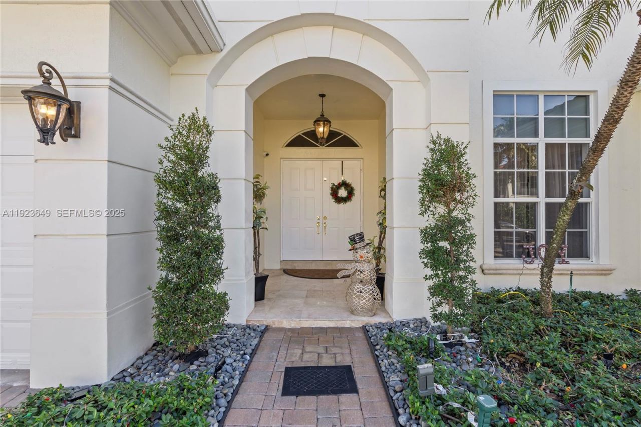 1555 Windjammer Way, Hollywood, FL 33019 Photo