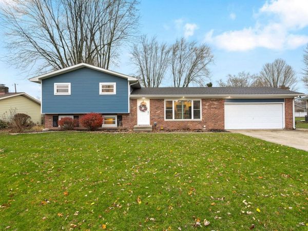 13 Meadow Lane, Goshen, IN 46526
