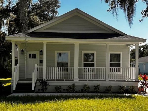 710 N THOMAS STREET, PLANT CITY, FL 33563