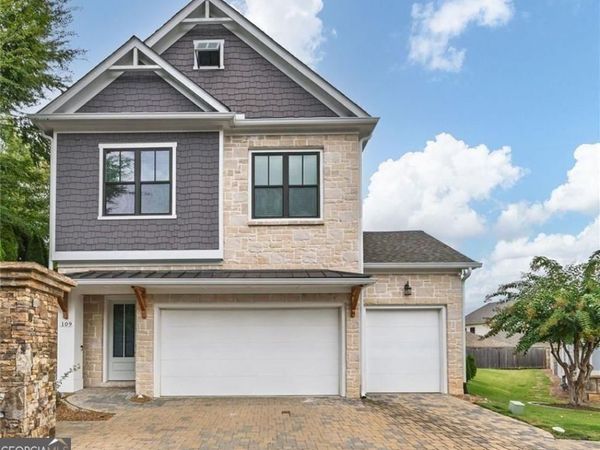 109 Village Green Avenue, Woodstock, GA 30189
