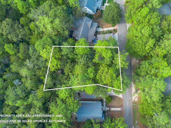 5 Stoneridge North, Hattiesburg, MS 39402