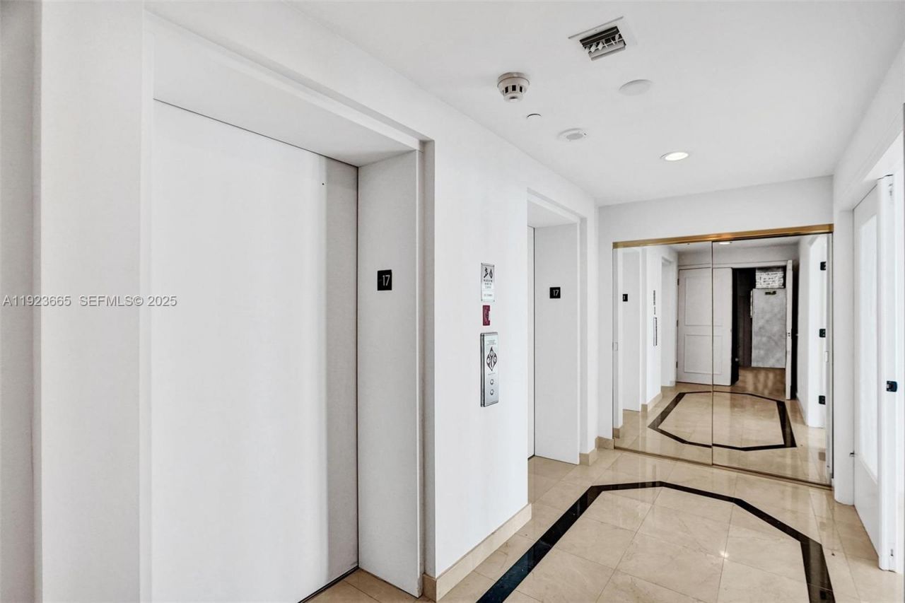 10101 Collins Ave, Unit 17A, Bal Harbour, FL 33154 Photo
