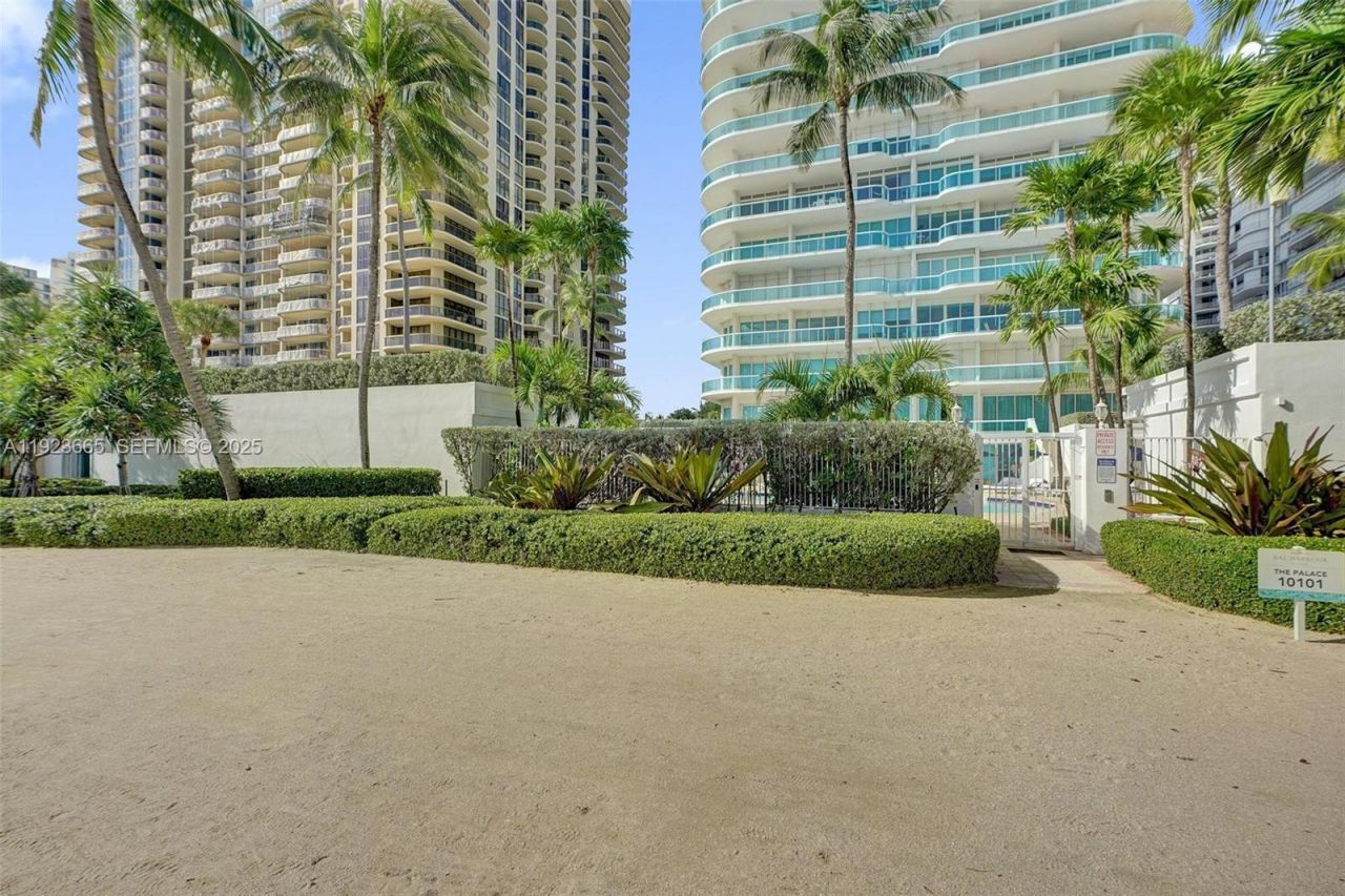 10101 Collins Ave, Unit 17A, Bal Harbour, FL 33154 Photo