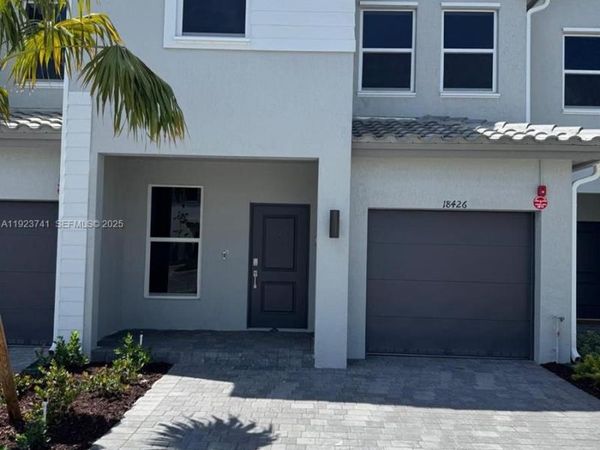 18426 SW 2nd St, Pembroke Pines, FL 33029