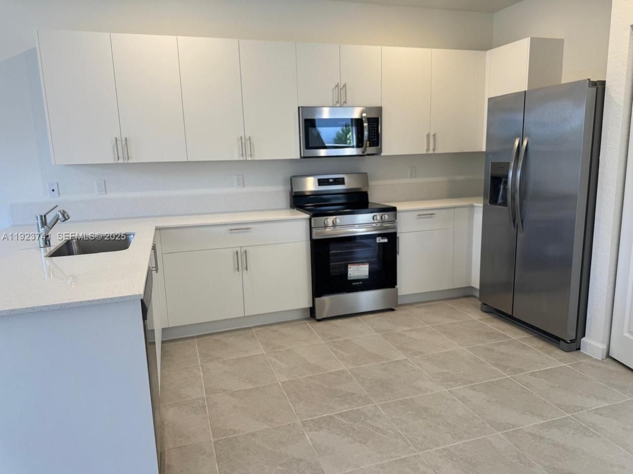 18426 SW 2nd St, Pembroke Pines, FL 33029 Photo