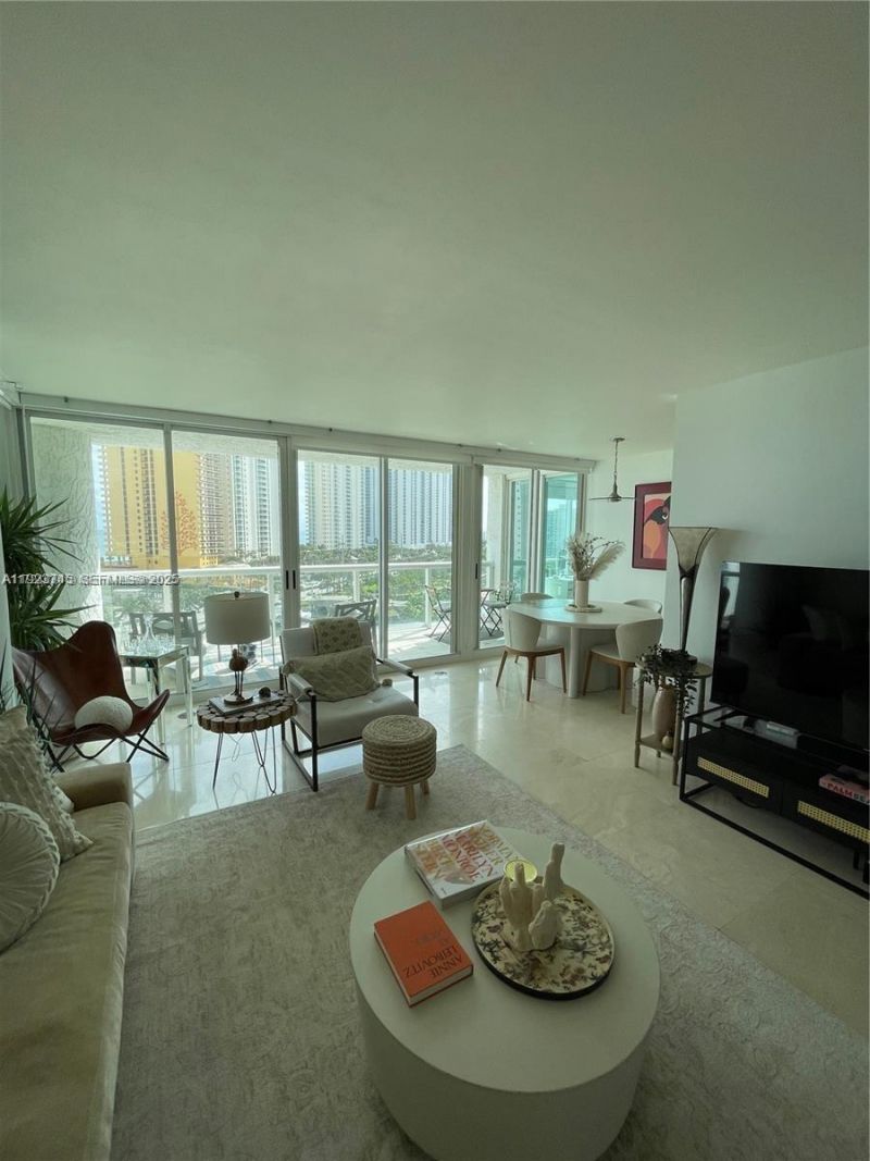 16400 Collins Ave, Unit 942, Sunny Isles Beach, FL 33160 Photo