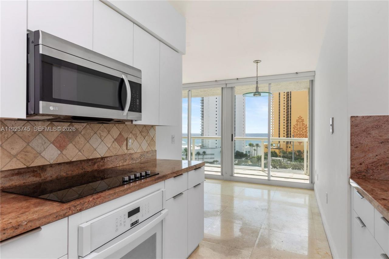 16400 Collins Ave, Unit 942, Sunny Isles Beach, FL 33160 Photo