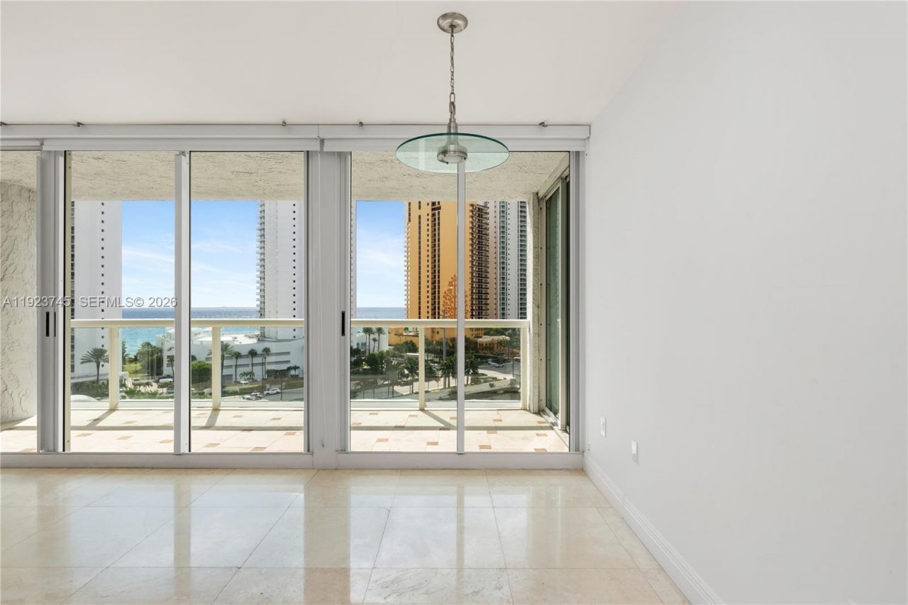 16400 Collins Ave, Unit 942, Sunny Isles Beach, FL 33160 Photo