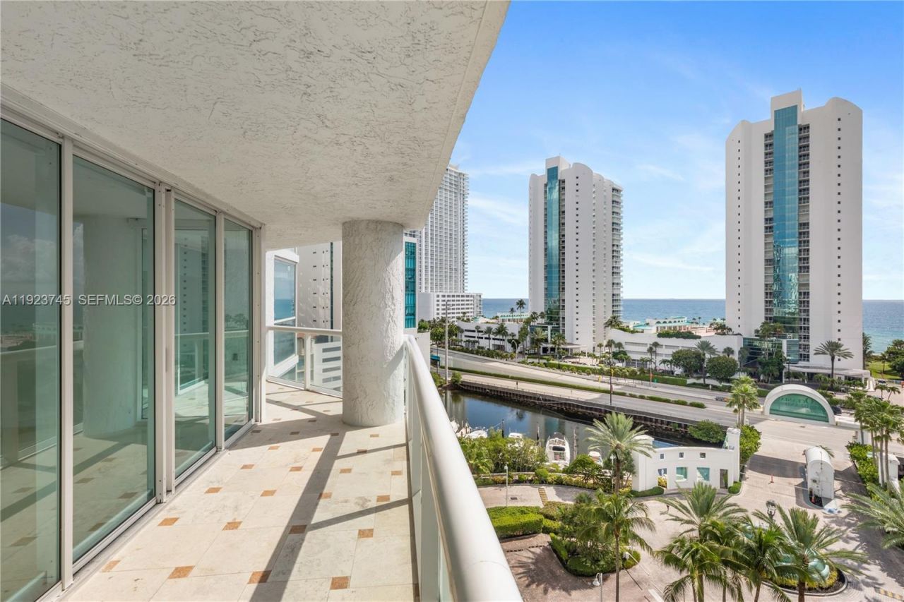 16400 Collins Ave, Unit 942, Sunny Isles Beach, FL 33160 Photo