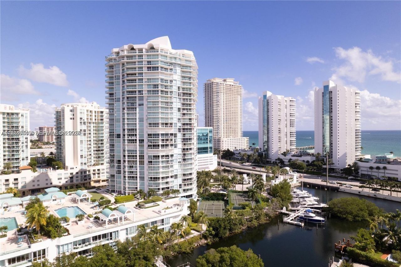 16400 Collins Ave, Unit 942, Sunny Isles Beach, FL 33160 Photo
