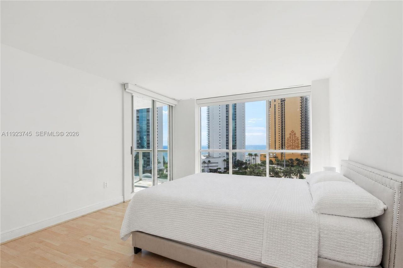 16400 Collins Ave, Unit 942, Sunny Isles Beach, FL 33160 Photo