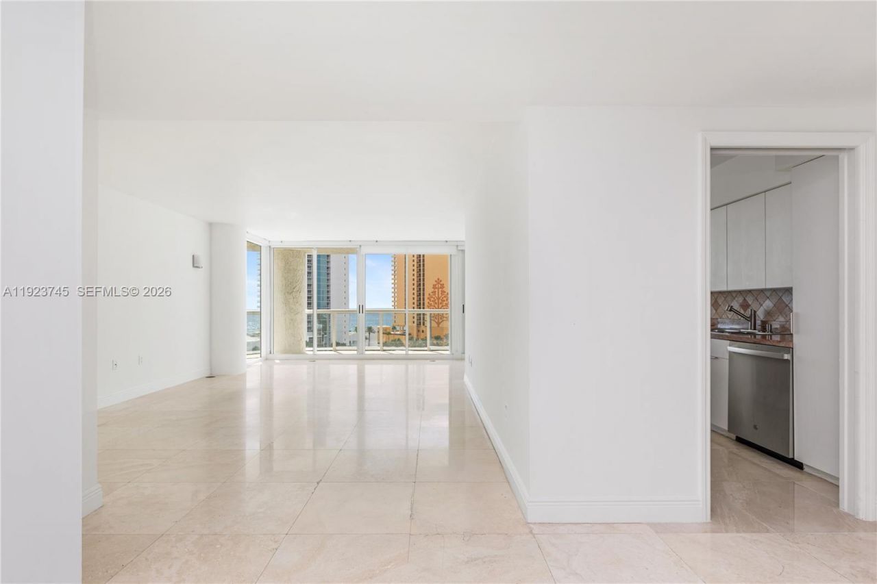 16400 Collins Ave, Unit 942, Sunny Isles Beach, FL 33160 Photo