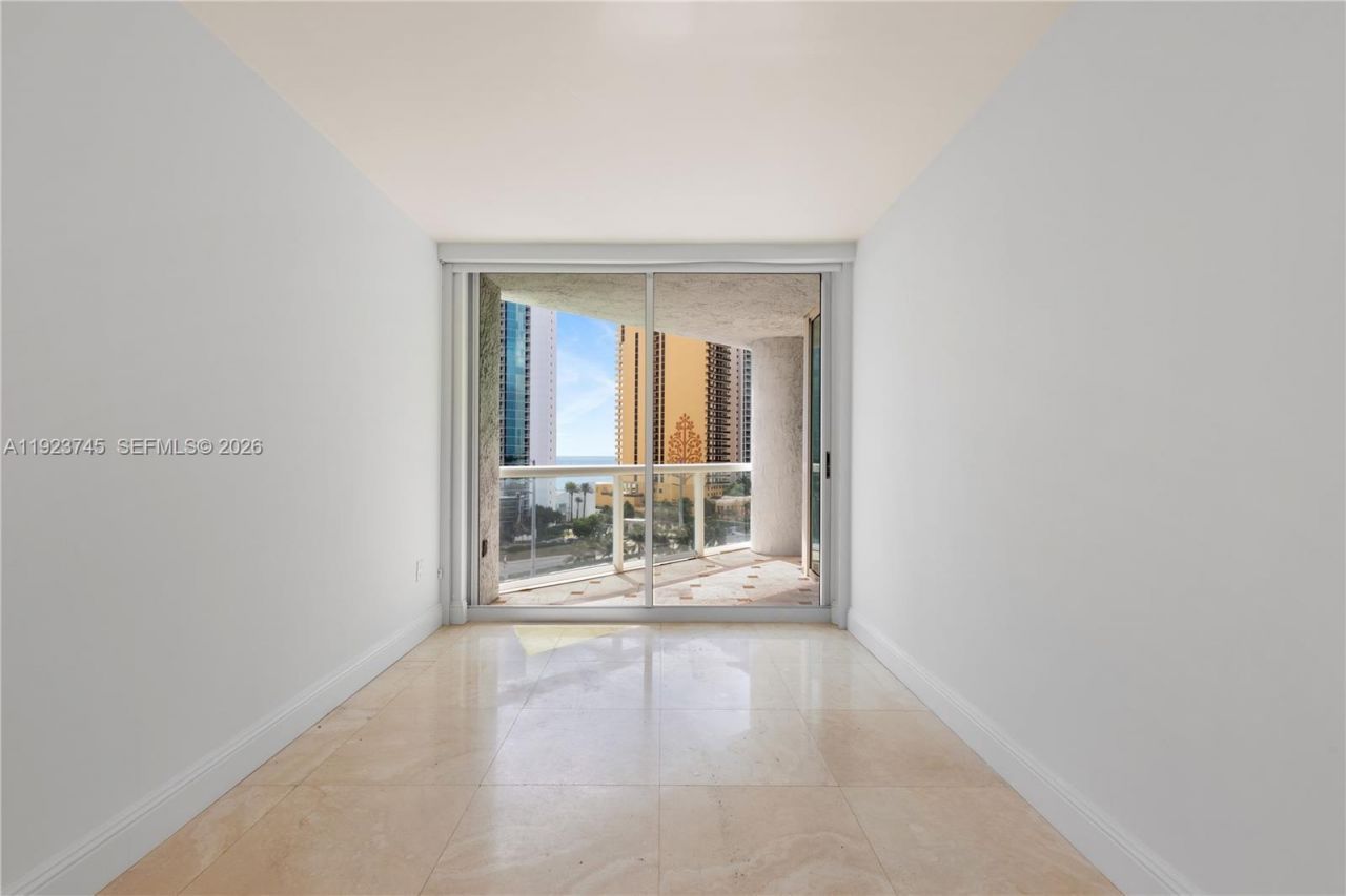 16400 Collins Ave, Unit 942, Sunny Isles Beach, FL 33160 Photo