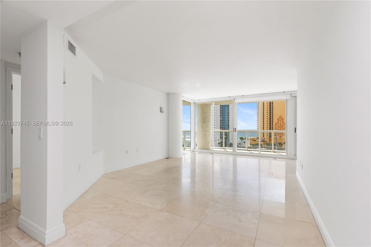 16400 Collins Ave, Unit 942, Sunny Isles Beach, FL 33160 Photo