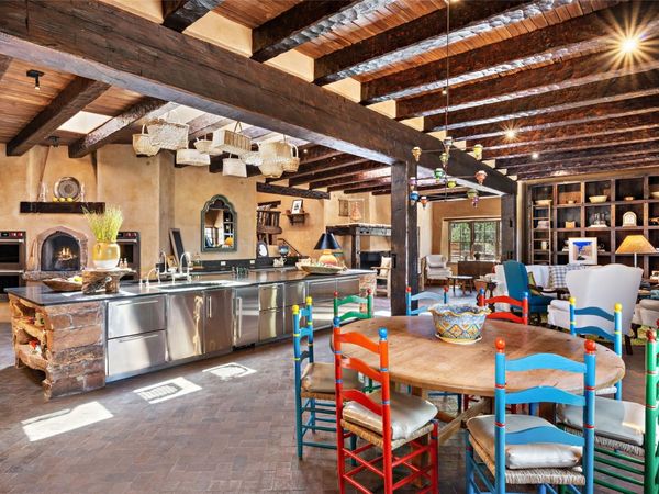 196 Overlook Road, Santa Fe, NM 87505