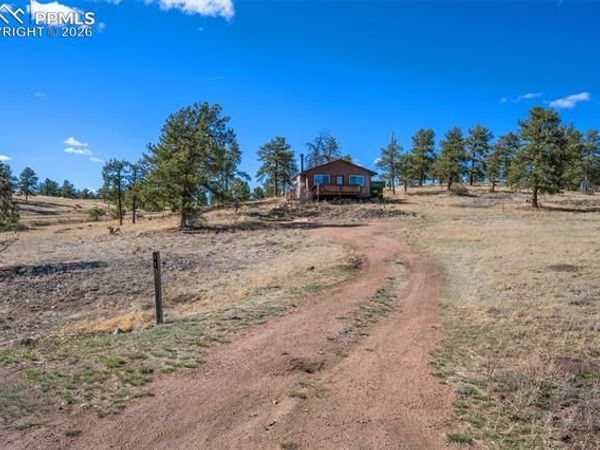 11 Valley Circle, Guffey, CO 80820