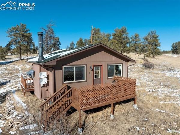 11 Valley Circle, Guffey, CO 80820