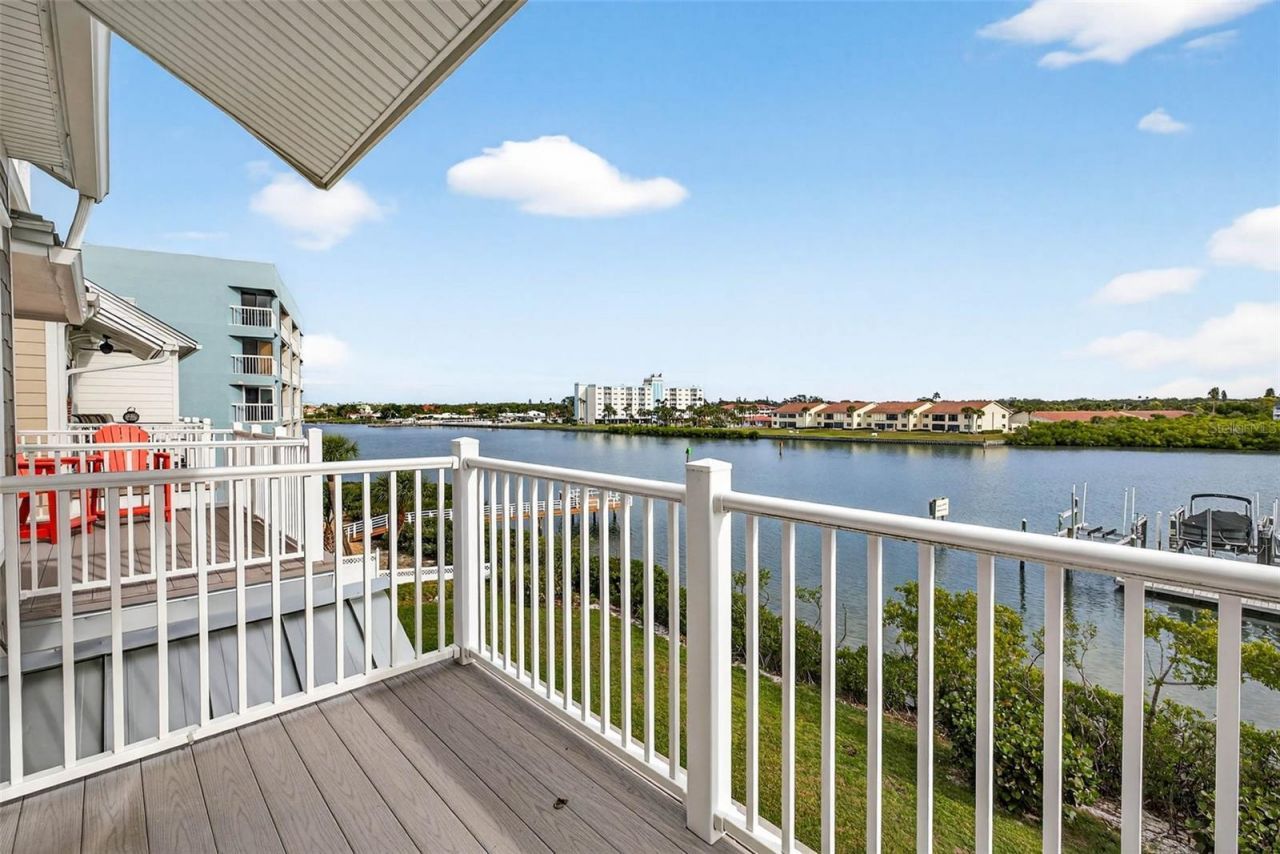 19915 Gulf Boulevard, Unit 704, Indian Shores, FL 33785 Photo