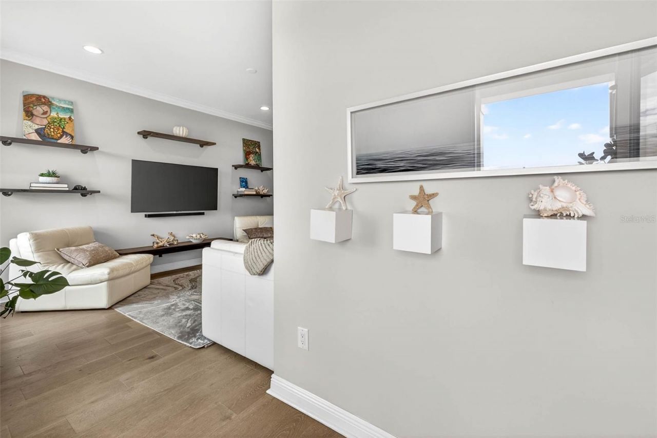 19915 Gulf Boulevard, Unit 704, Indian Shores, FL 33785 Photo