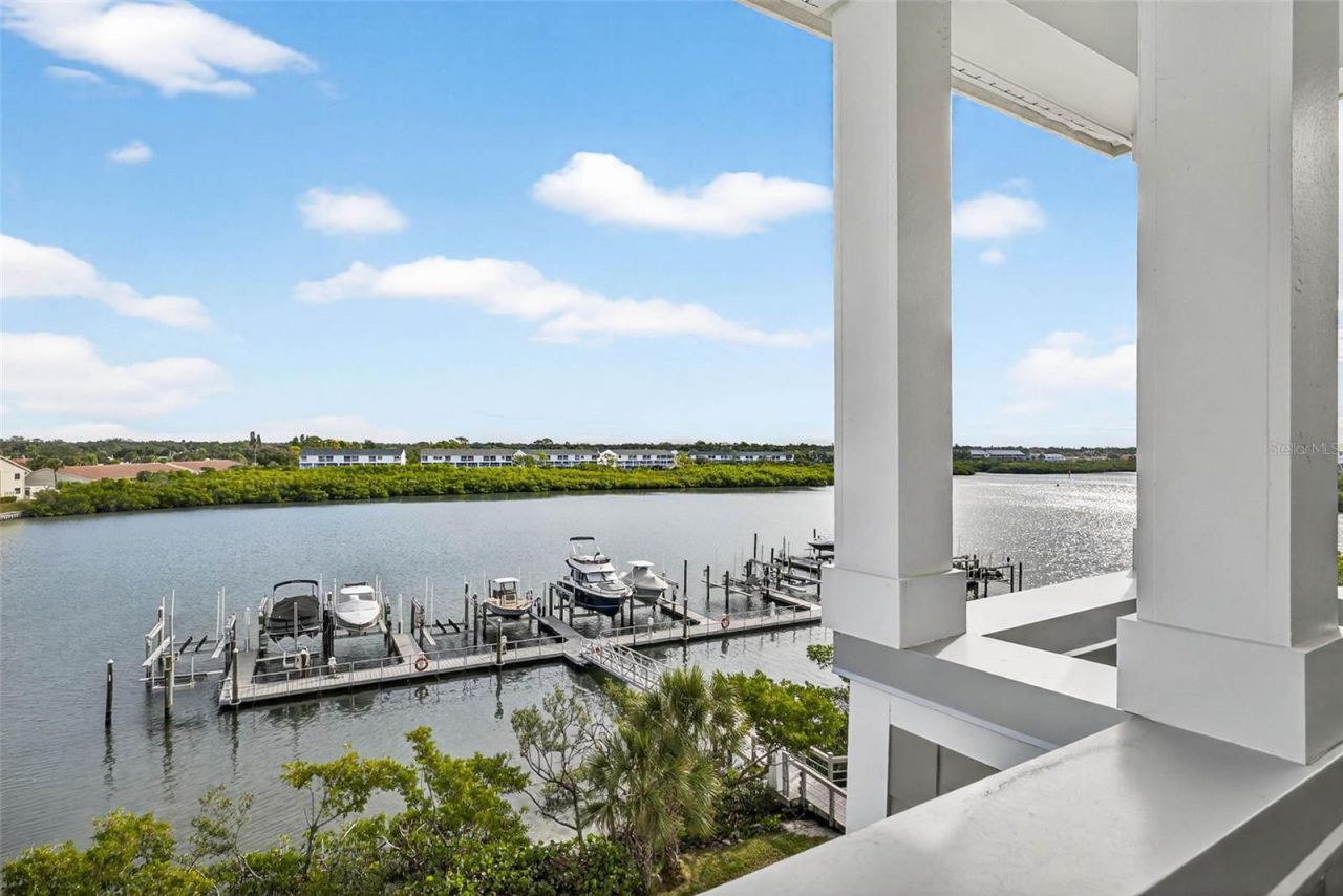 19915 Gulf Boulevard, Unit 704, Indian Shores, FL 33785 Photo