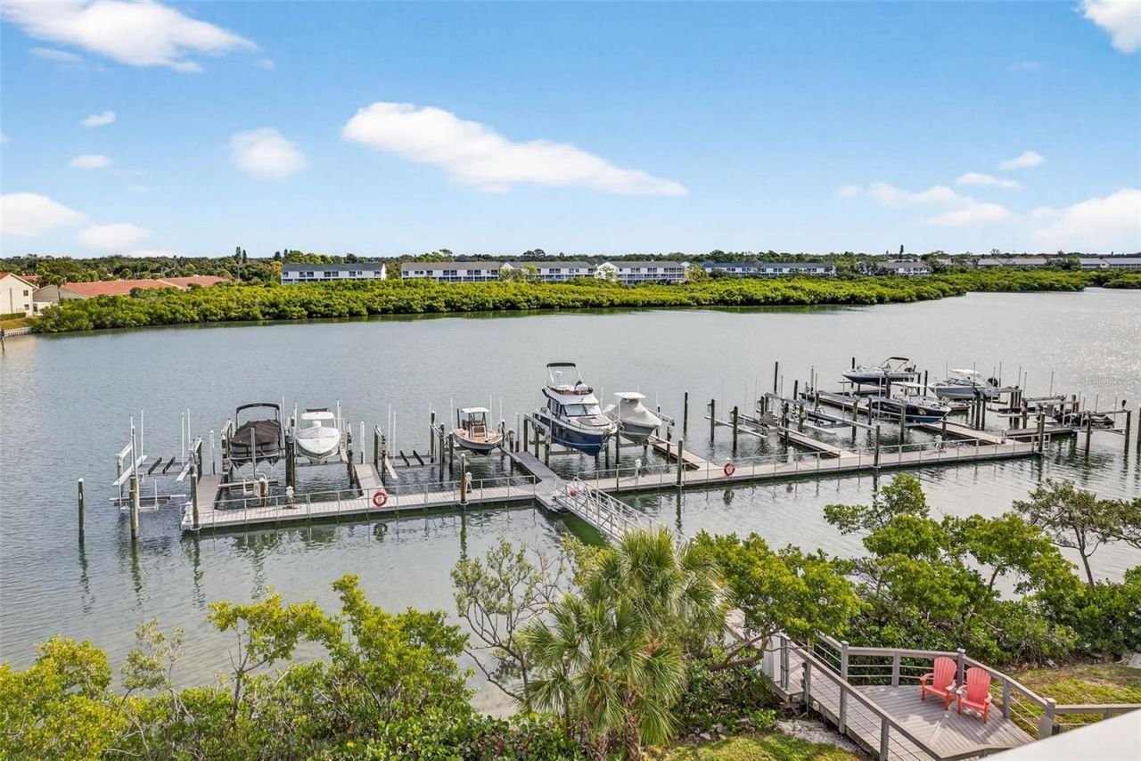 19915 Gulf Boulevard, Unit 704, Indian Shores, FL 33785 Photo