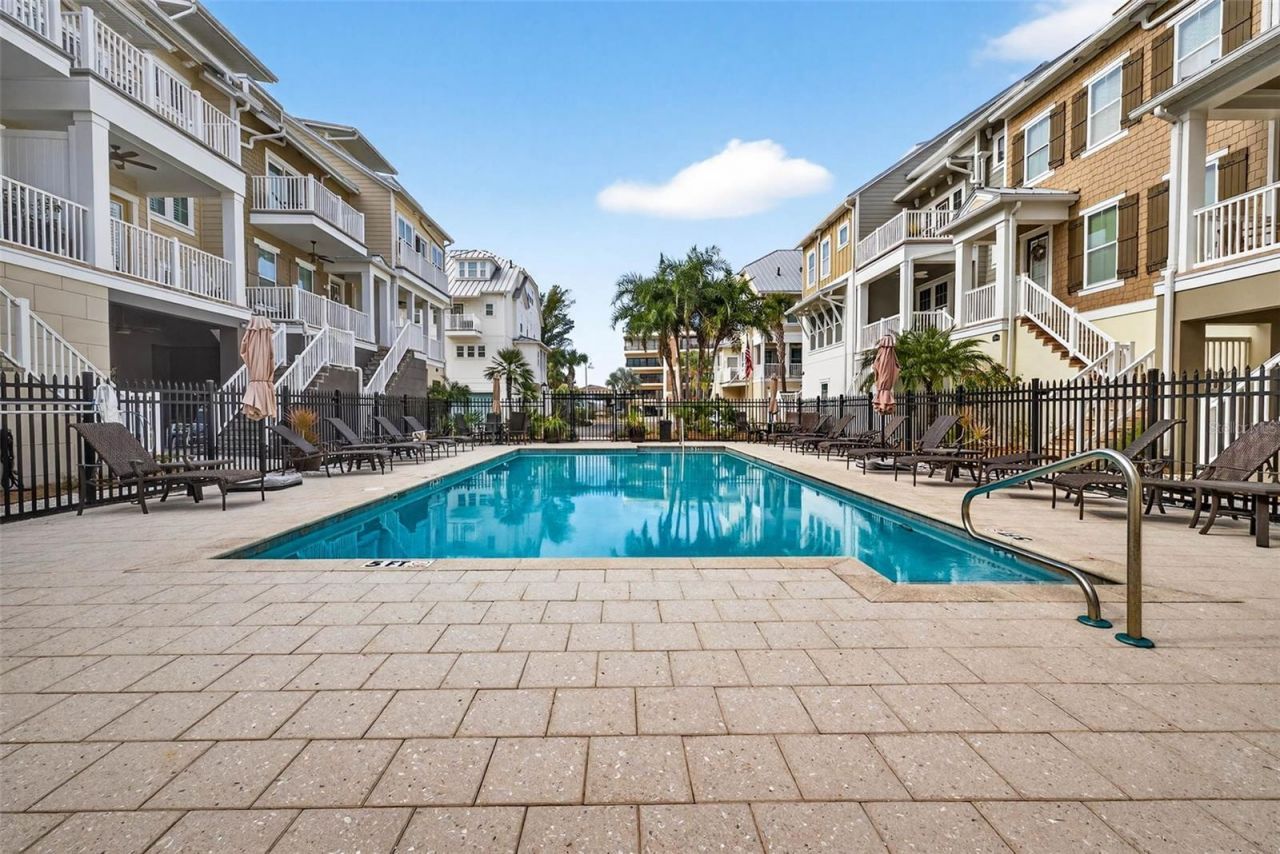 19915 Gulf Boulevard, Unit 704, Indian Shores, FL 33785 Photo