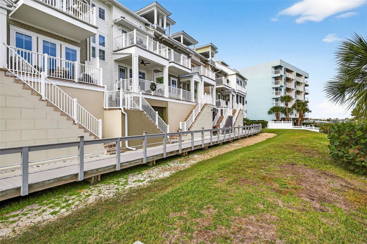 19915 Gulf Boulevard, Unit 704, Indian Shores, FL 33785 Photo