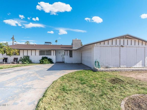 3836 W ROYAL PALM Road, Phoenix, AZ 85051