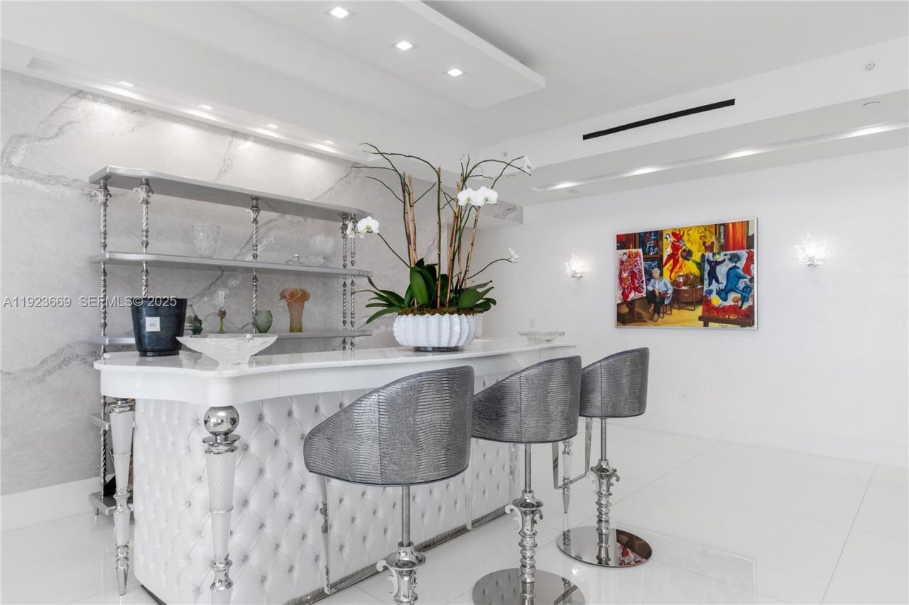 17875 Collins Ave, Unit PH4701, Sunny Isles Beach, FL 33160 Photo