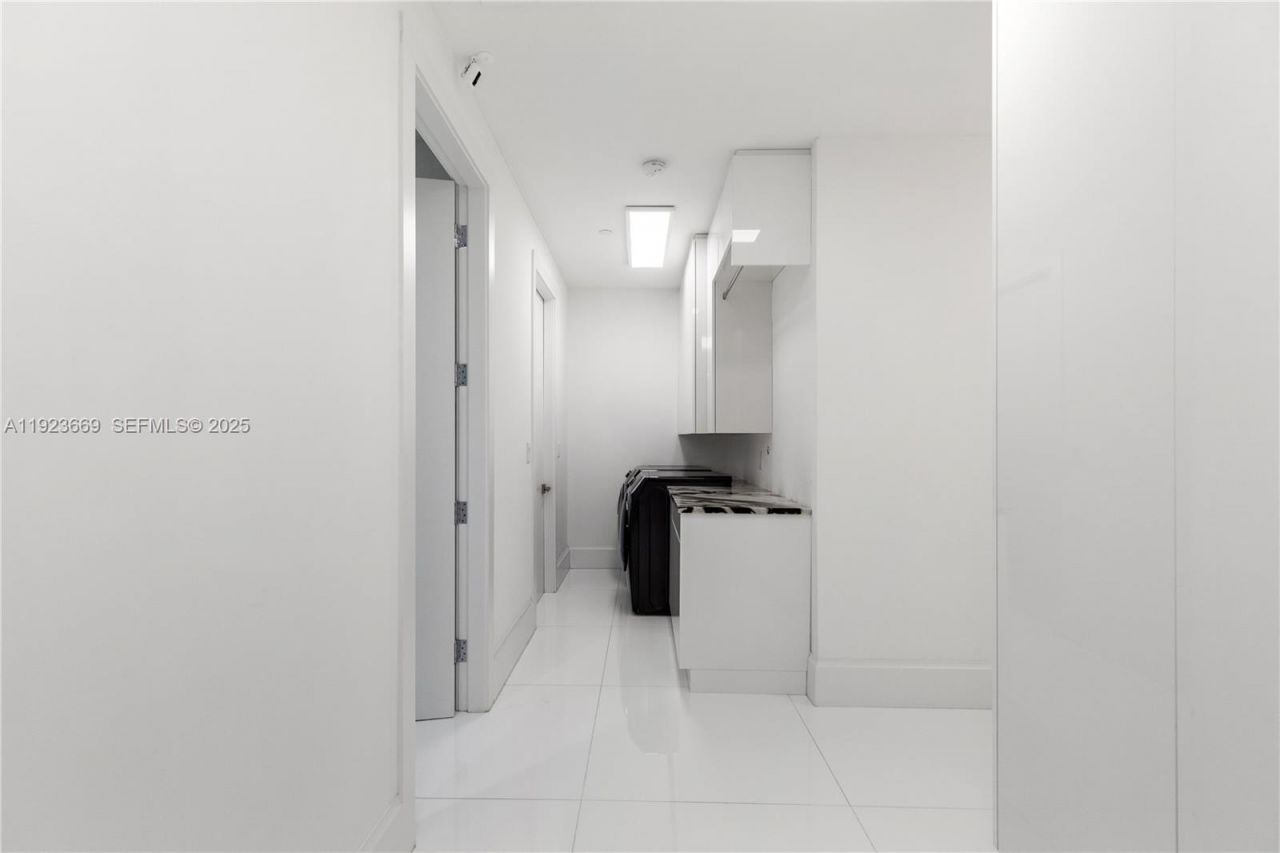 17875 Collins Ave, Unit PH4701, Sunny Isles Beach, FL 33160 Photo