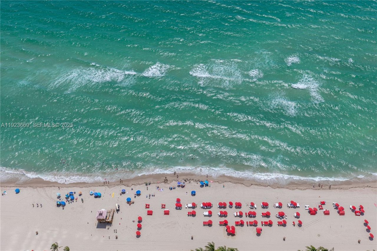 17875 Collins Ave, Unit PH4701, Sunny Isles Beach, FL 33160 Photo