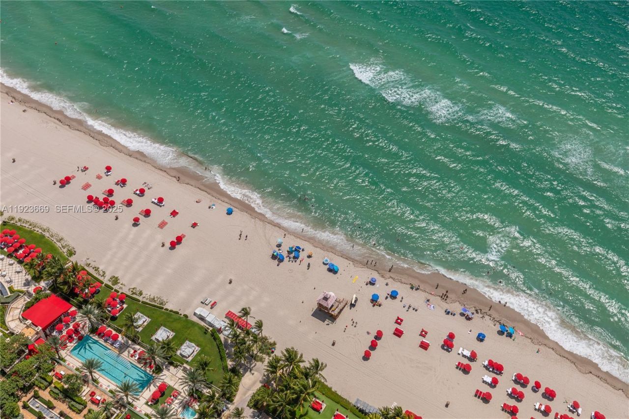 17875 Collins Ave, Unit PH4701, Sunny Isles Beach, FL 33160 Photo