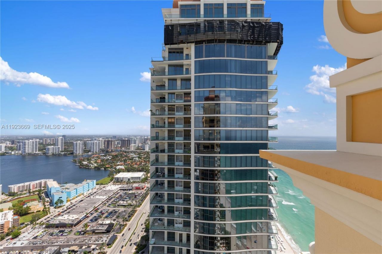 17875 Collins Ave, Unit PH4701, Sunny Isles Beach, FL 33160 Photo