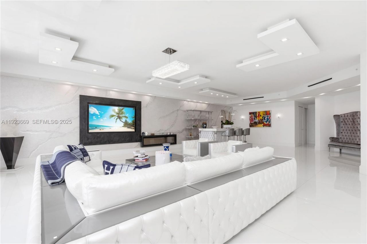 17875 Collins Ave, Unit PH4701, Sunny Isles Beach, FL 33160 Photo