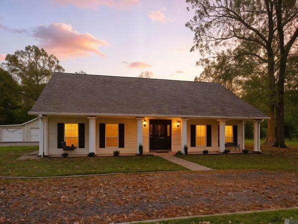 22470 Loving Dr, Denham Springs, LA 70726