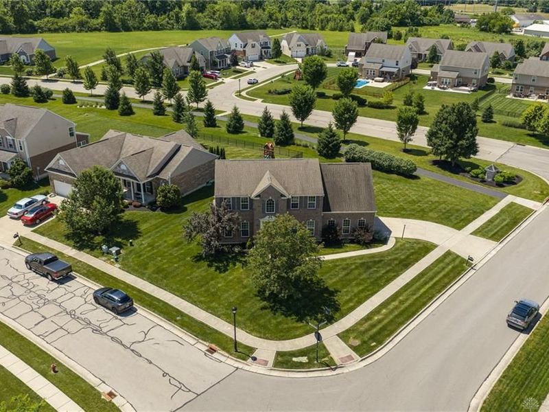 9372 Aspen Brook Court, Clearcreek Township, OH 45458 Photo 2