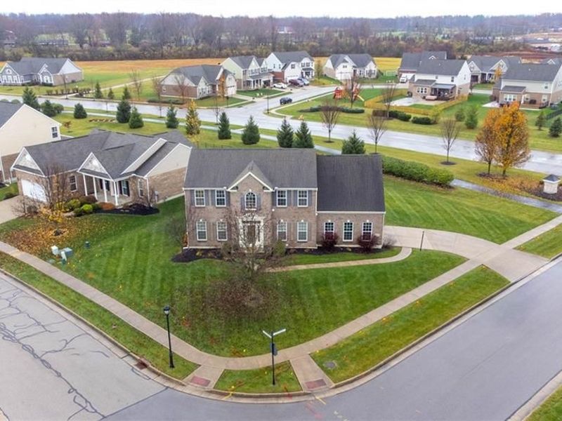 9372 Aspen Brook Court, Clearcreek Township, OH 45458 Photo 4
