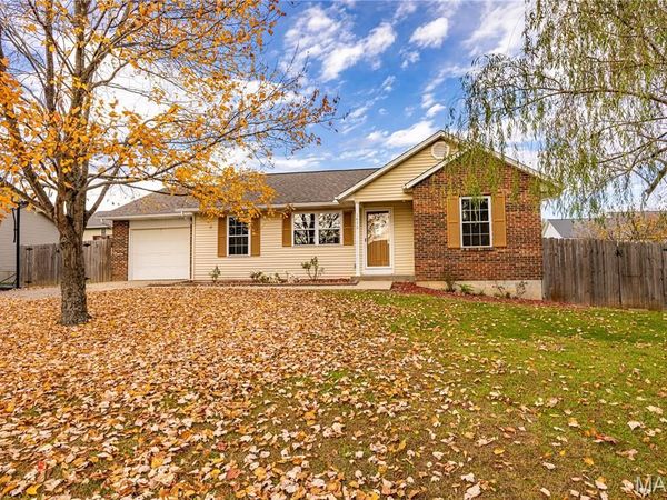 1450 Donna Lynn Drive, Jackson, MO 63755