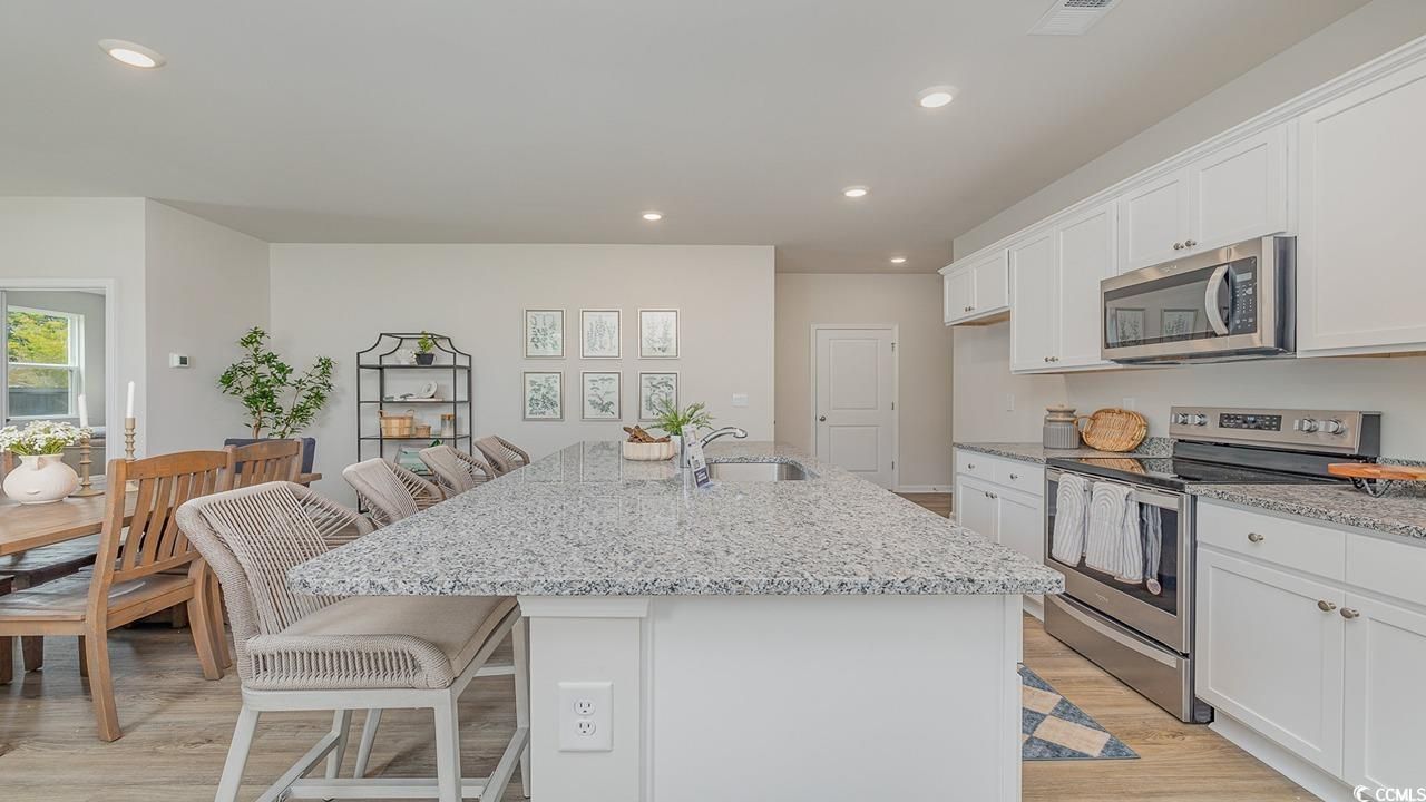 303 Ridley St Photo 5