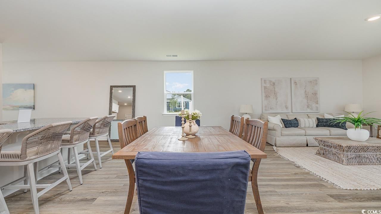 303 Ridley St Photo 9