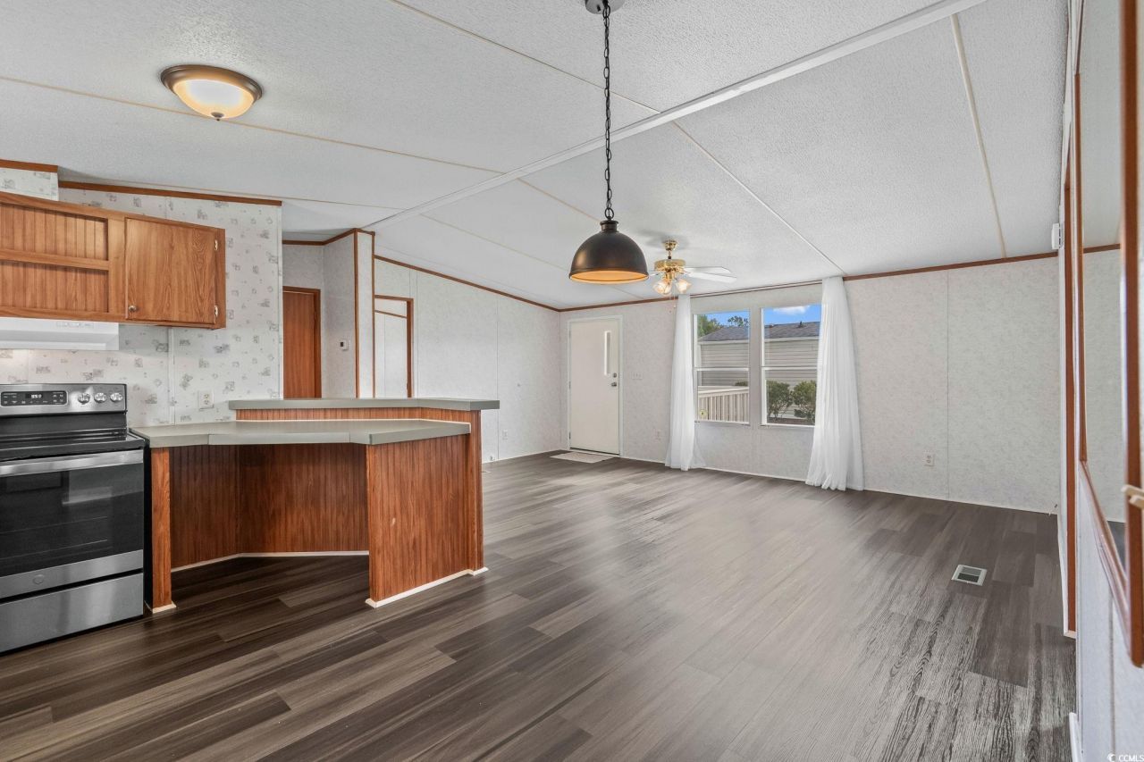 255 Iroquis Trail Photo 16