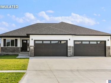 2814 South Creek Road, Lincoln, NE 68516