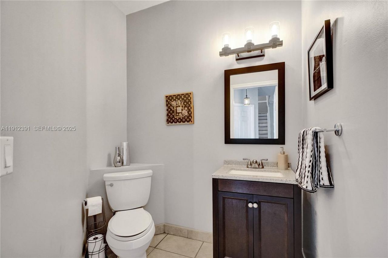 5633 NW 117th Avenue, Coral Springs, FL 33076 Photo