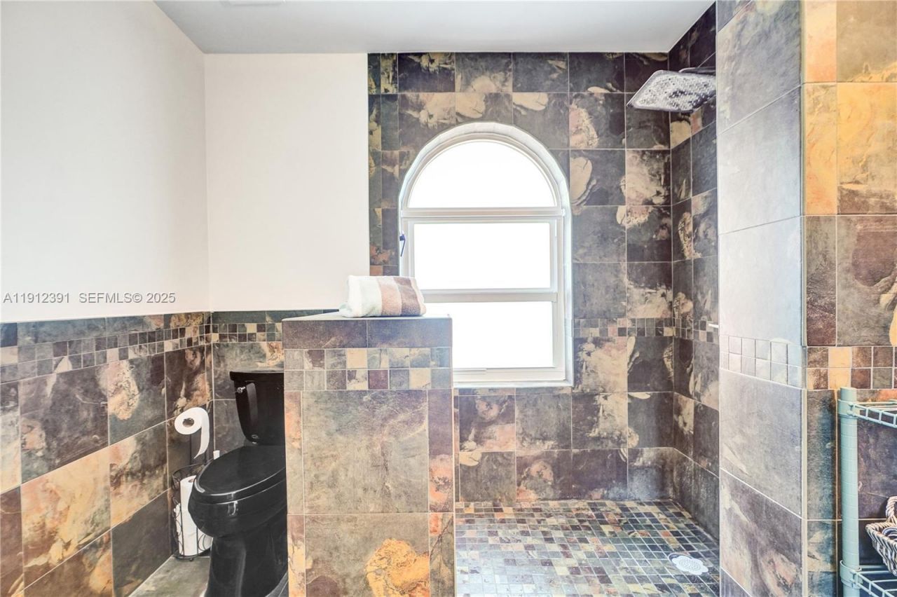 5633 NW 117th Avenue, Coral Springs, FL 33076 Photo