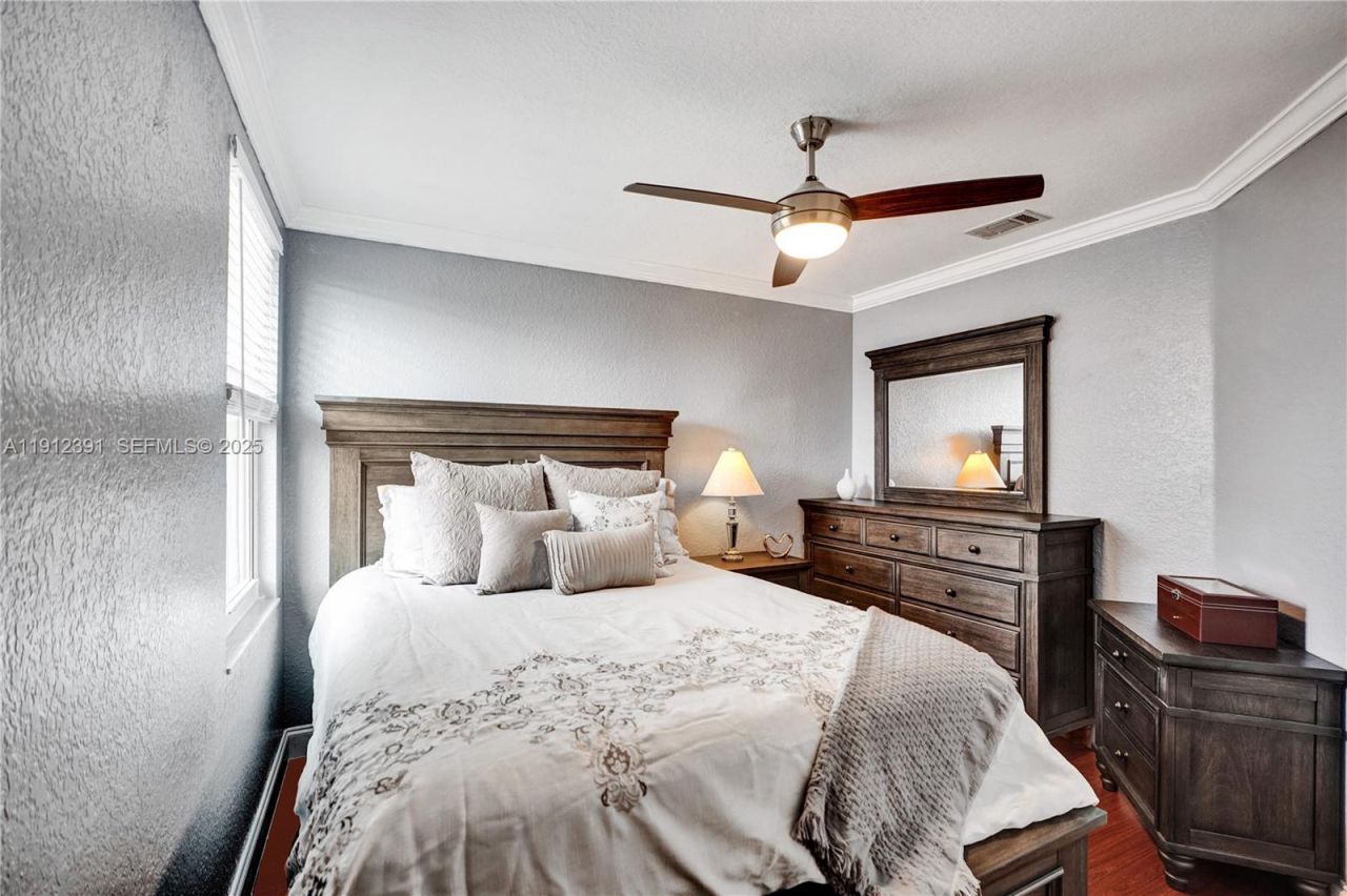 5633 NW 117th Avenue, Coral Springs, FL 33076 Photo