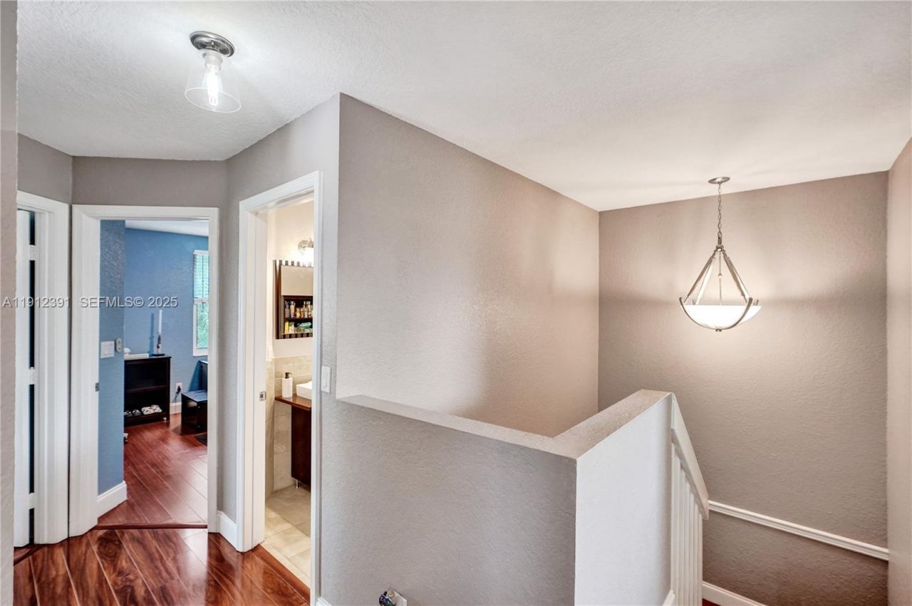 5633 NW 117th Avenue, Coral Springs, FL 33076 Photo