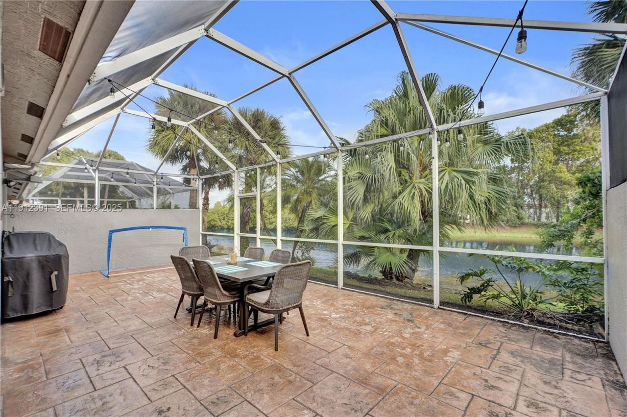 5633 NW 117th Avenue, Coral Springs, FL 33076 Photo