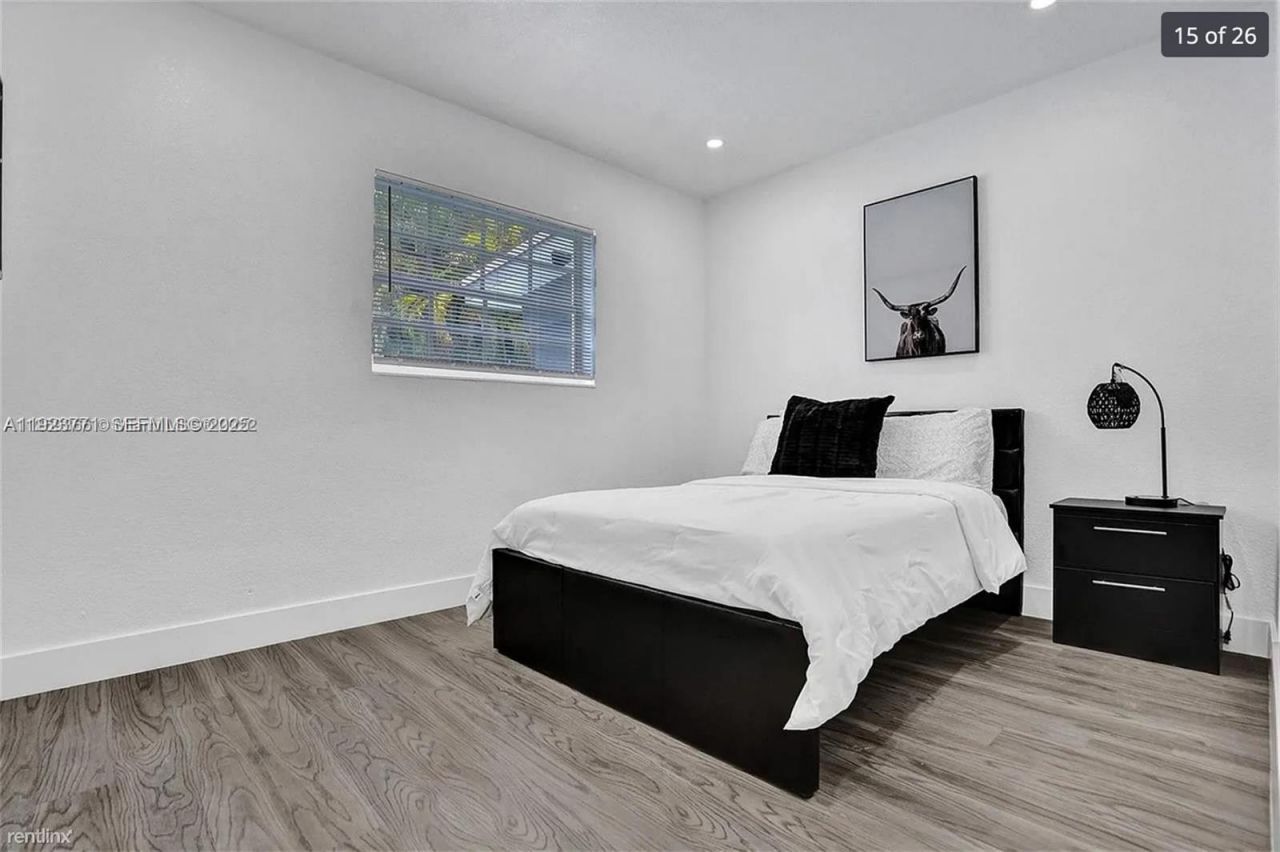 1420 NE 201st Ter, Miami, FL 33179 Photo