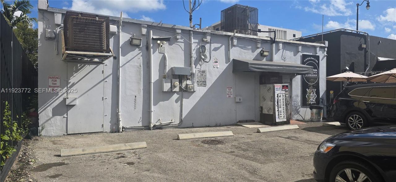 40 SW 8th Ave, Miami, FL 33130 Photo